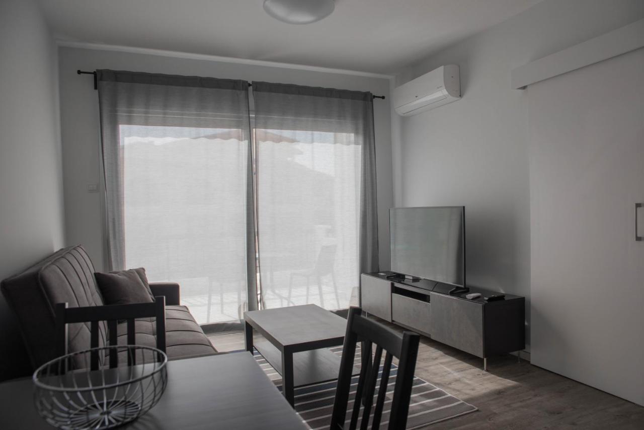 One Bedroom Apartment In Paphos In Good Location Kültér fotó