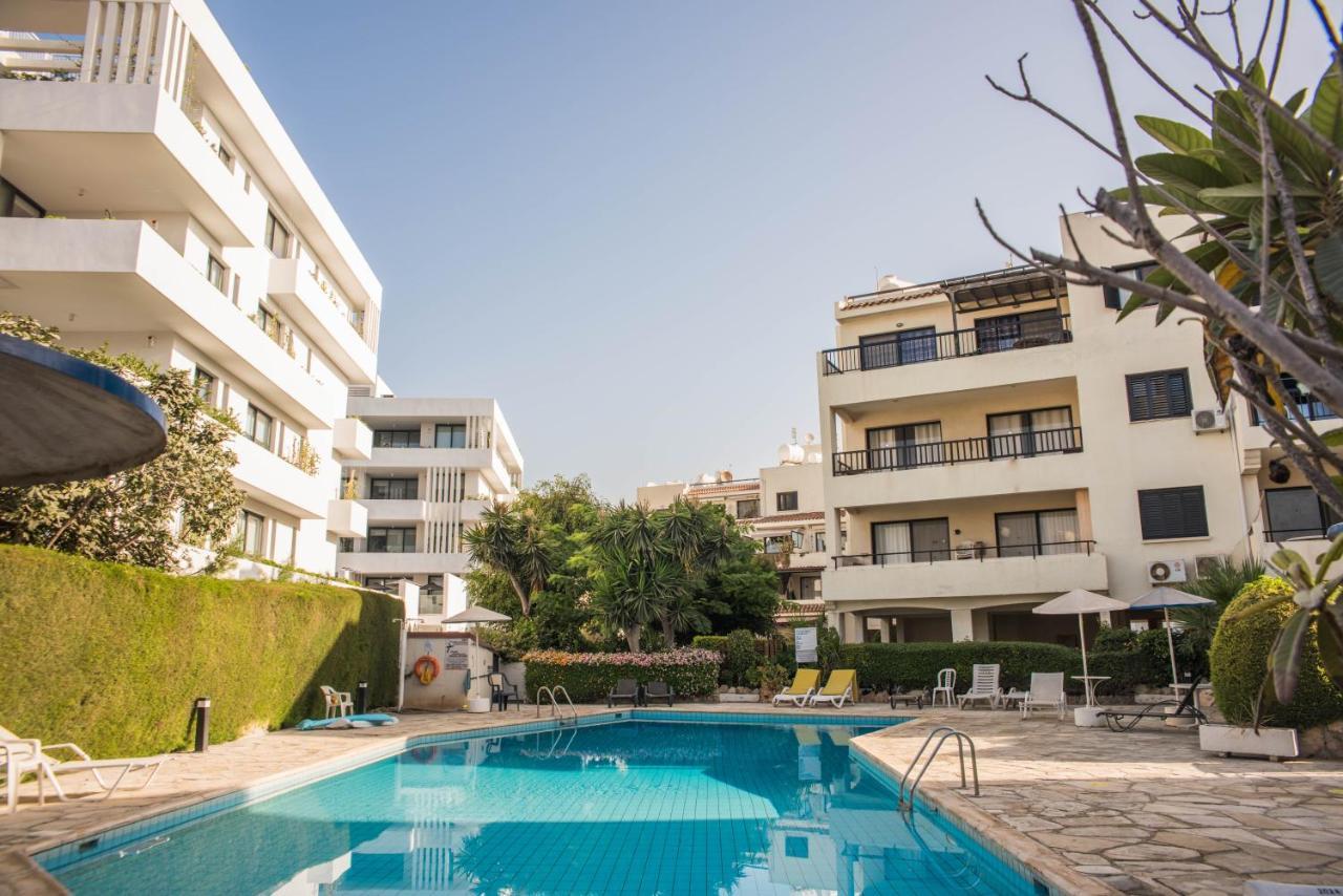 One Bedroom Apartment In Paphos In Good Location Kültér fotó