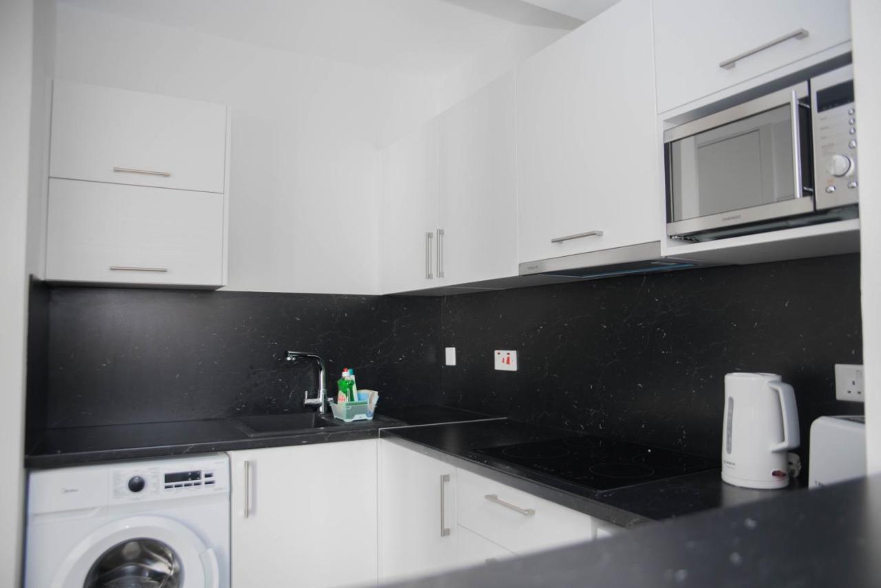 One Bedroom Apartment In Paphos In Good Location Kültér fotó